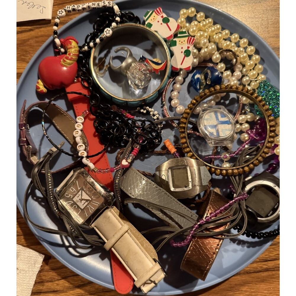 3/4 LBS Costume Jewelry Lot Craft Art Watch Parts Bands Pin Necklaces Pure Junk